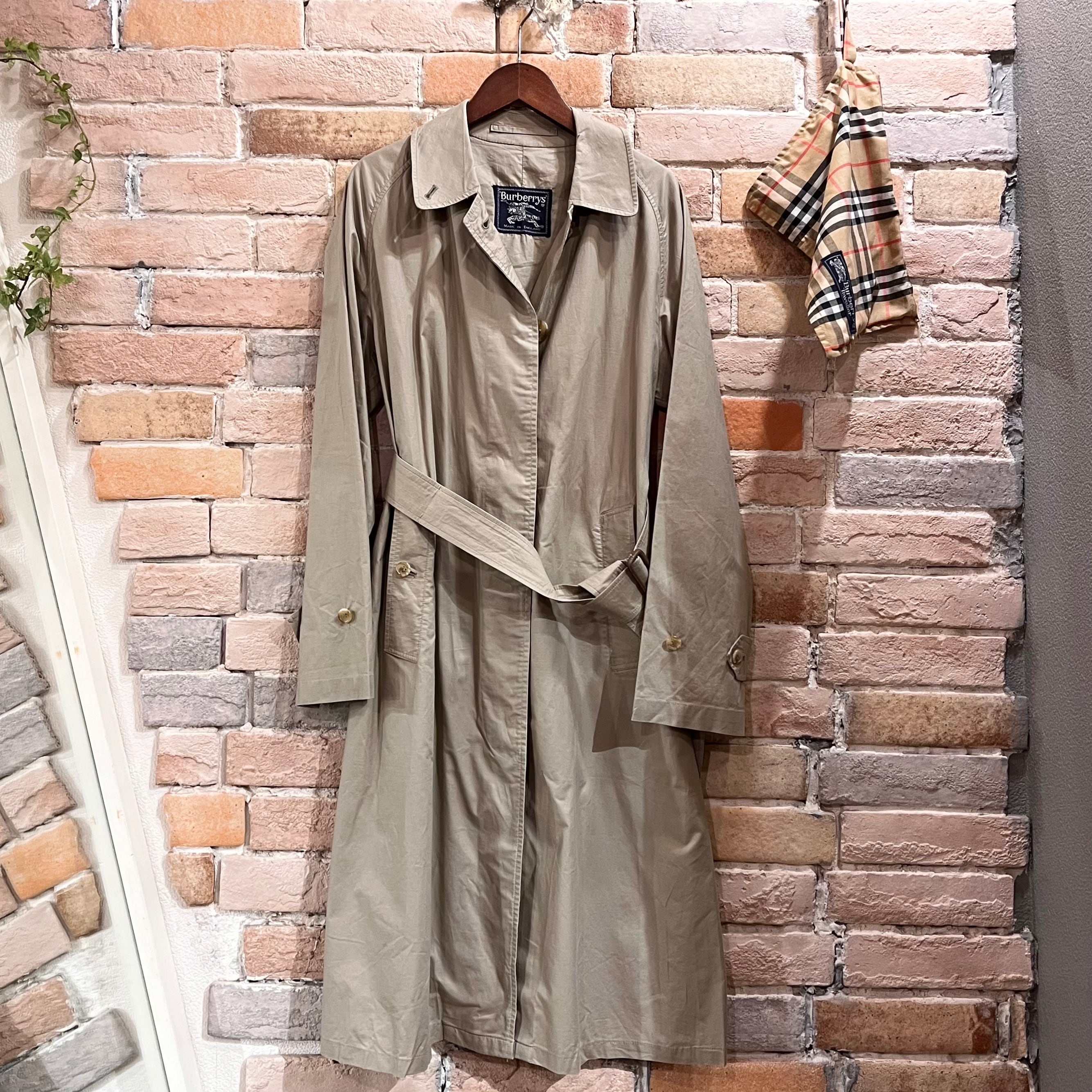新品・タグ付き 》 スピーディ BURBERRY 薄手トレンチコート ポーチ付き 