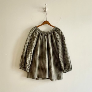 C52896  Dobby Check Smocking Blouse