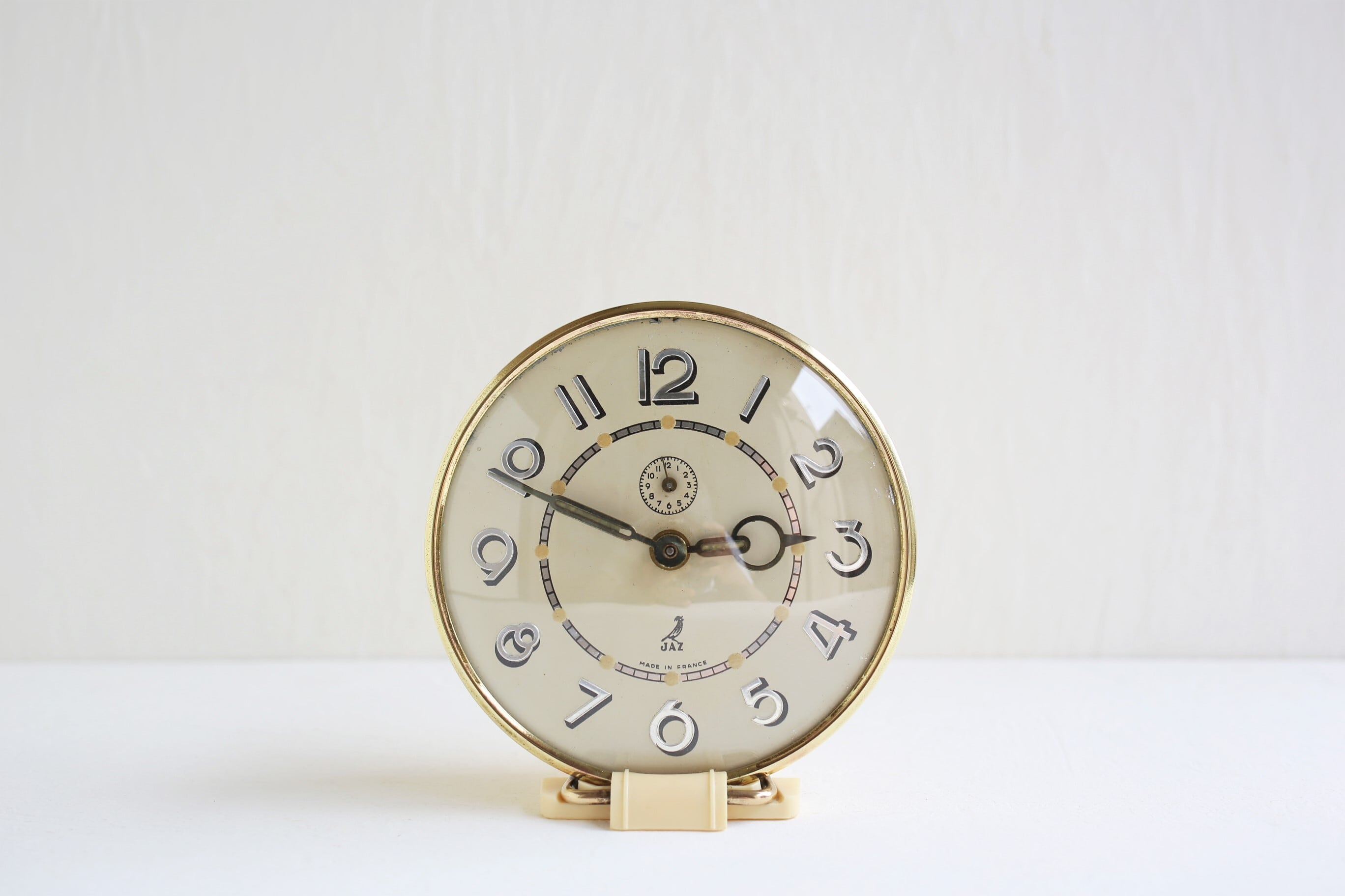 フランス アンティーク ヴィンテージ JAZ 目覚まし時計 『RECLIC』アイボリー×ゴールド N-03939