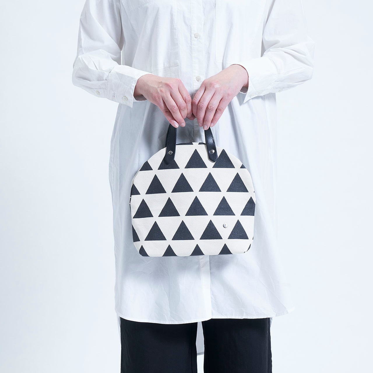 cupcake bag／black × scale カップケーキバッグ/ 墨 x 鱗 | hanelca
