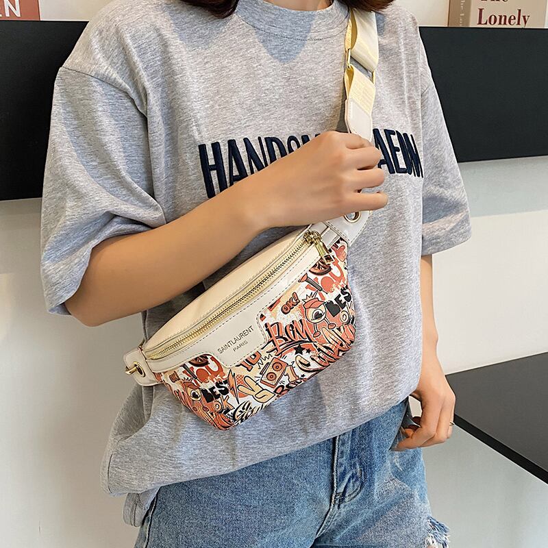 レッド メッセンジャーバッグ Tiancai_Wing_Bag27800484464