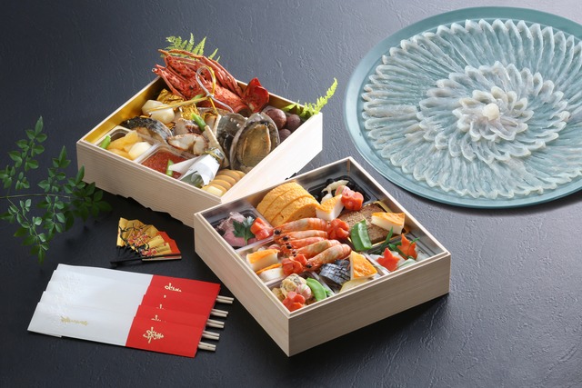 【期間限定】12/31お届け　O2おせち竹二段重（4～5人前）＋Y45養殖とらふく刺身（4～５人前）