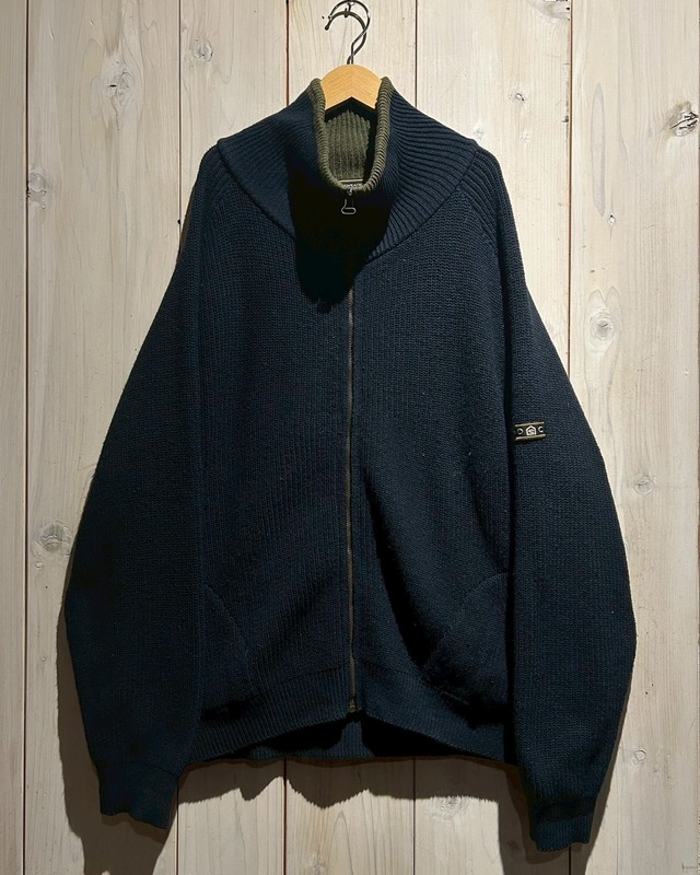 【a.k.a.C.a.k.a vintage】“SWEATER HOUSE” Vintage Loose Zip Up Knit