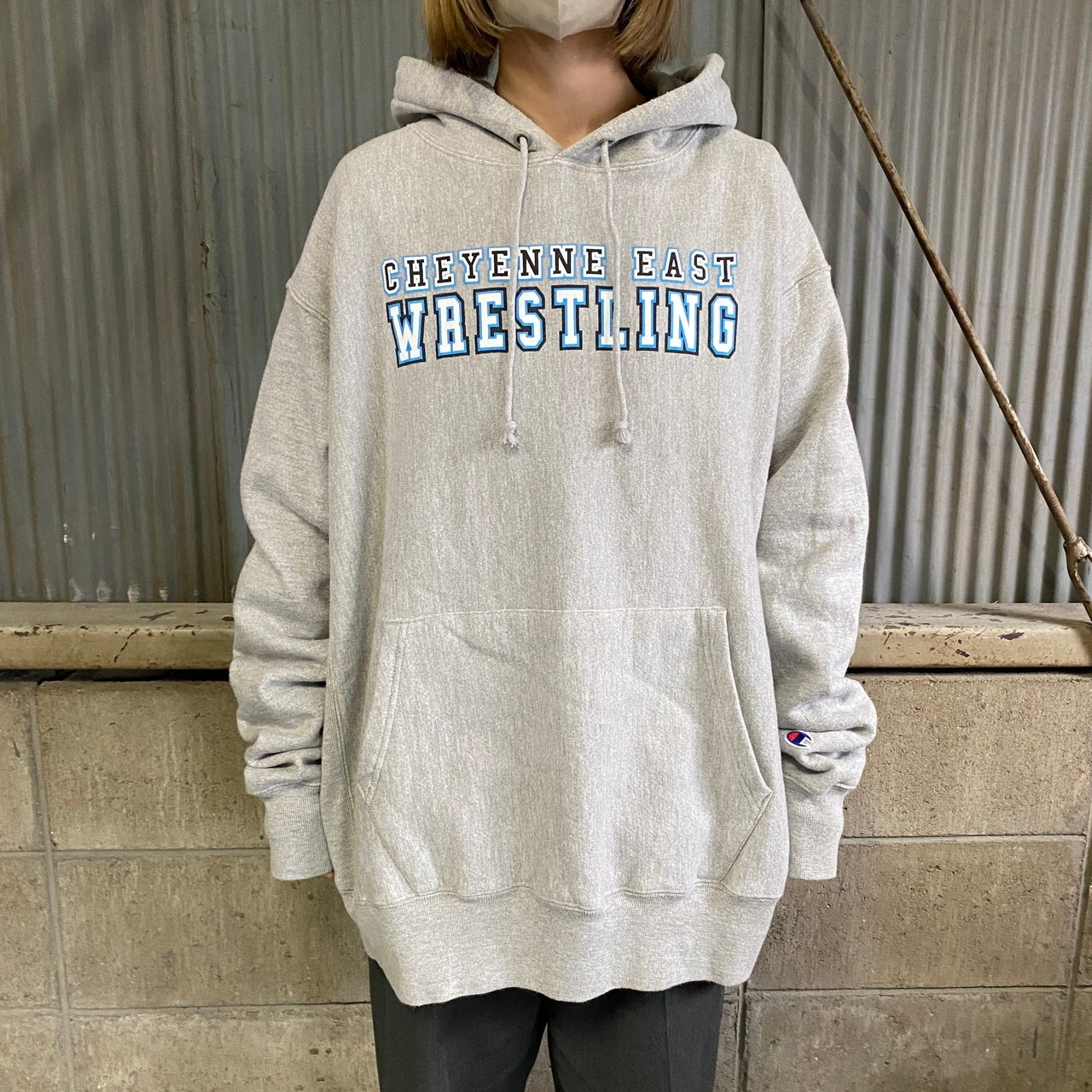 Champion チャンピオン 青単色タグ 復刻 カレッジロゴプリント 