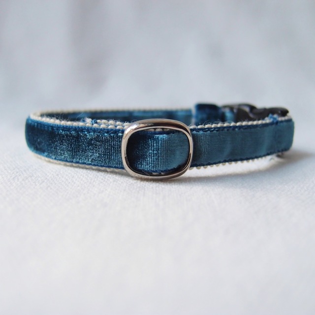 ベルベットの水面(夜明けブルー)