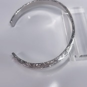 Heavyweight Hawaiian Bangle-plumeria-