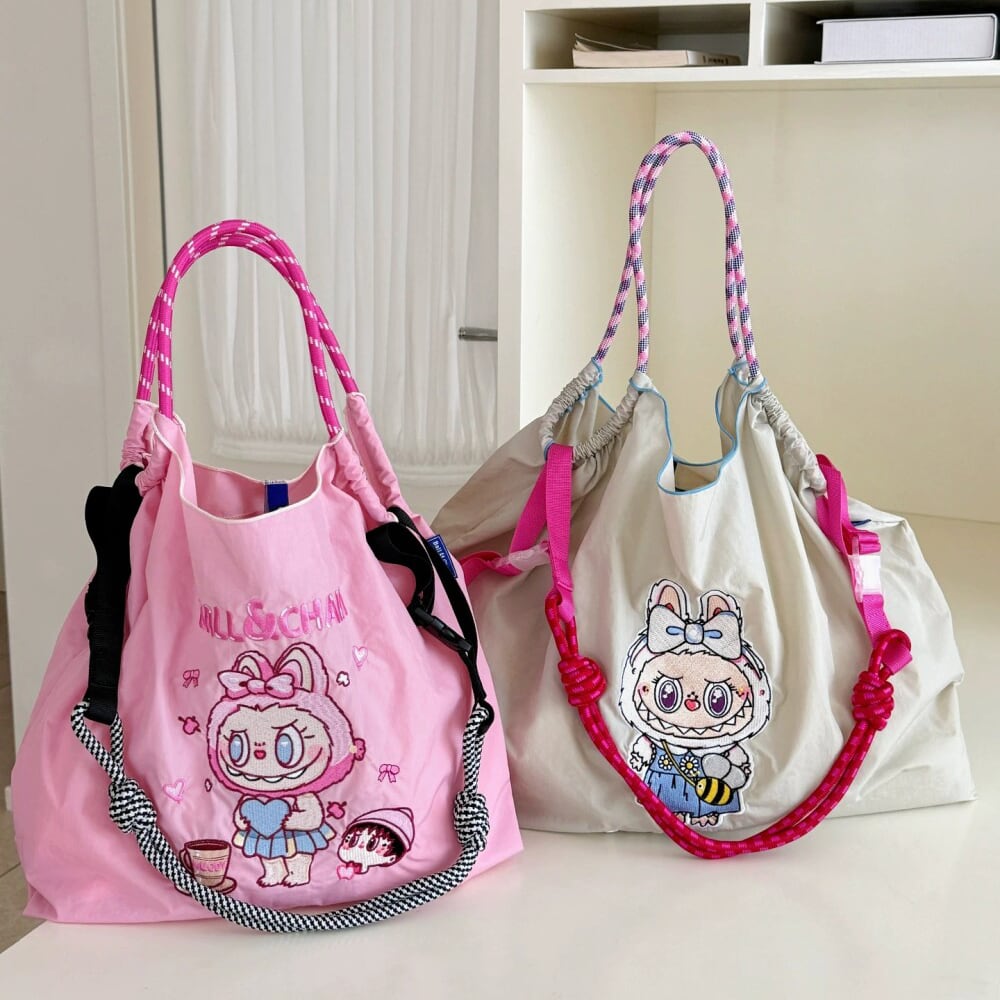 在庫一掃セール！新作！お出掛けショルダートートバッグ☆2WAY☆手刺繍 超軽量・大容量・新柄！Labubu刺繍 バッグ 2WAY ショルダー トート 大