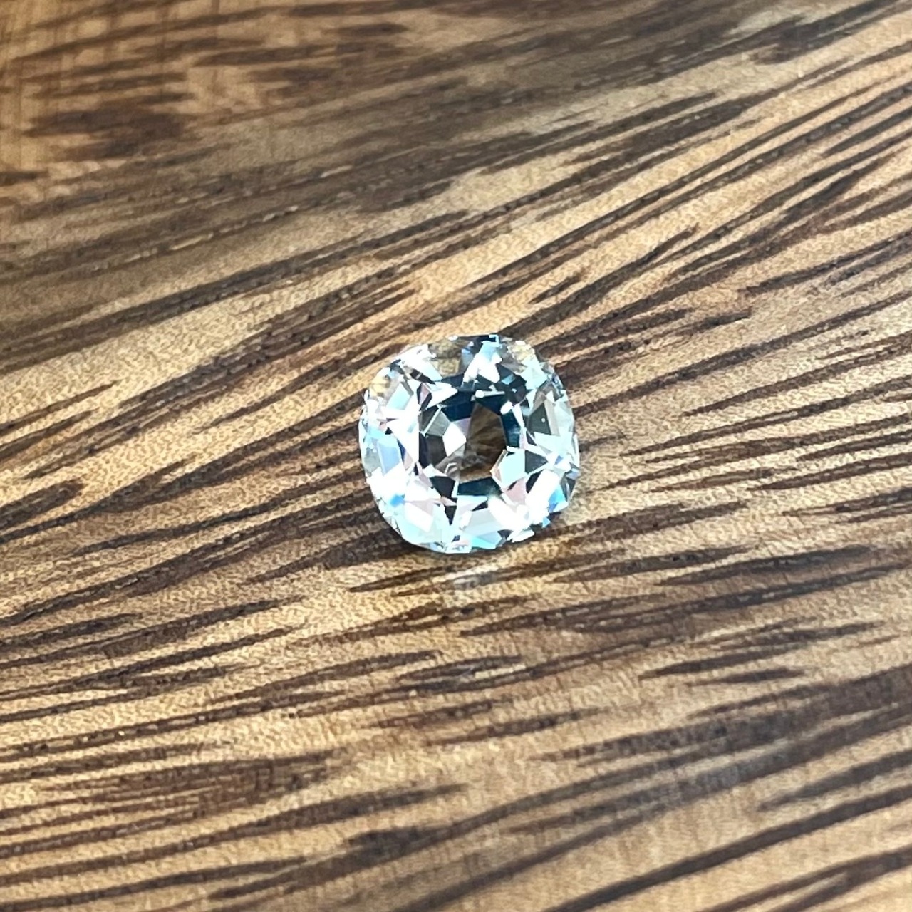 <2ピースペア> アクアマリン クッションシェイプ 7mm