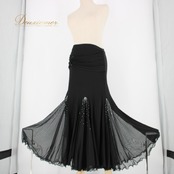 社交ダンス 衣装 スタンダード スカート レッスンウェア レディース 黒 ICHIOKU イチオク ブラック系 レース 練習着 上品 気品 透け感 光沢感 伸縮性 ポリエステル ポリウレタン ラインストーン デザイン 脚長効果 大人 風合い エレガント シンプル おしゃれ パーティー ジャズダンス 体型カバー ショート丈 おすすめ トレーニング