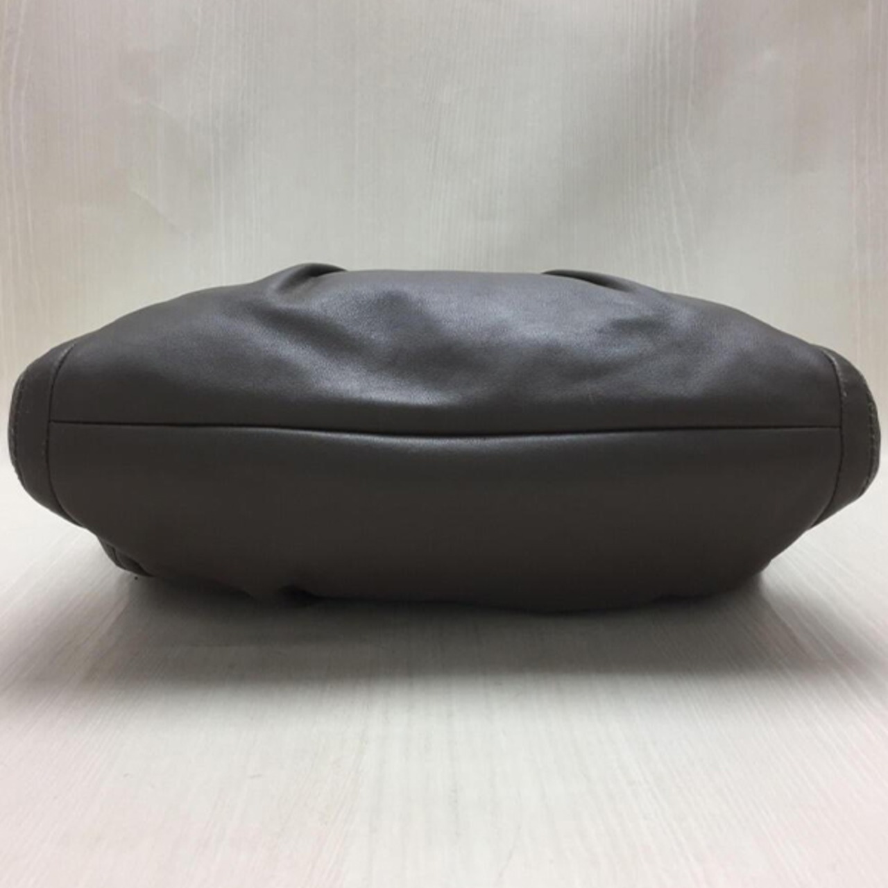 COACH(コーチ)レザーショルダーバッグ/ブラウン