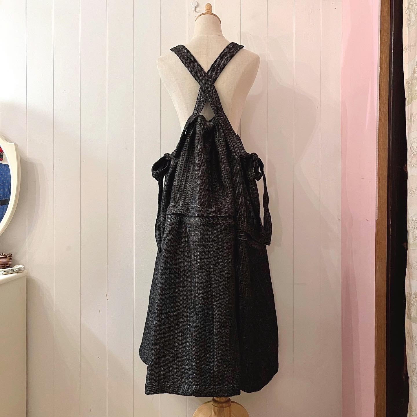 original / eight legs suspender skirt 1.