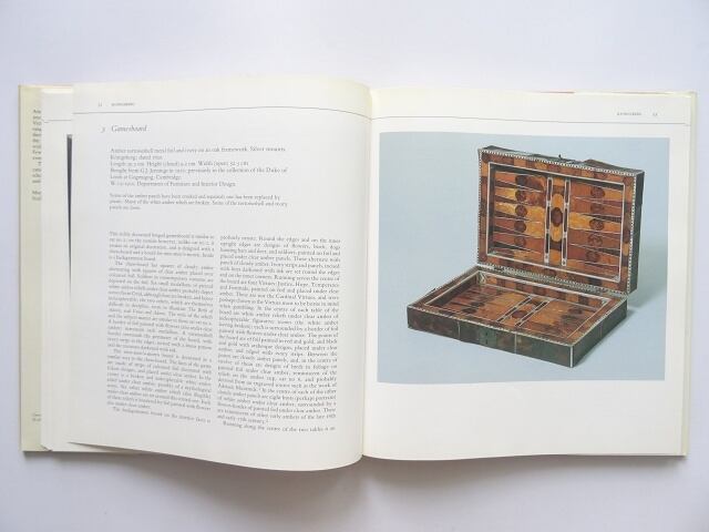 洋書◆ヨーロッパの琥珀写真集 本 工芸 ヴィクトリア＆アルバート博物館所蔵 洋書◇ヨーロッパの琥珀写真集 本 工芸 ヴィクトリア＆アルバート