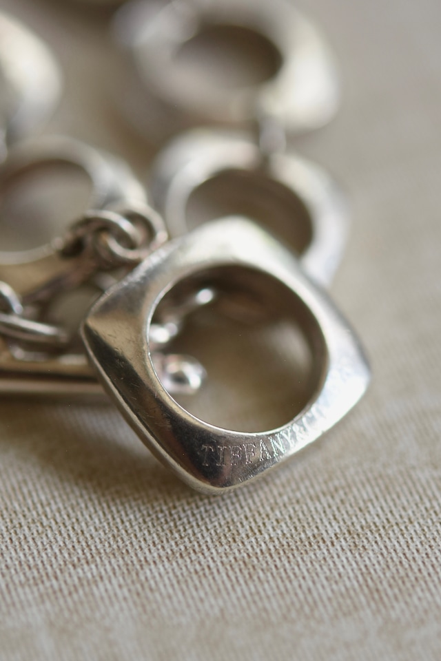 IORI/"Tiffany & Co." bracelet/square cushion