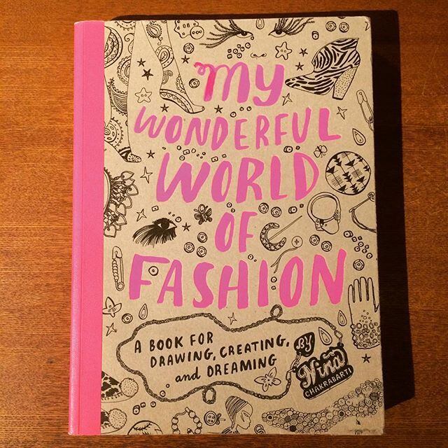 イラスト集「my wonderful world of fashion／nina chakrabarti」 - 画像1