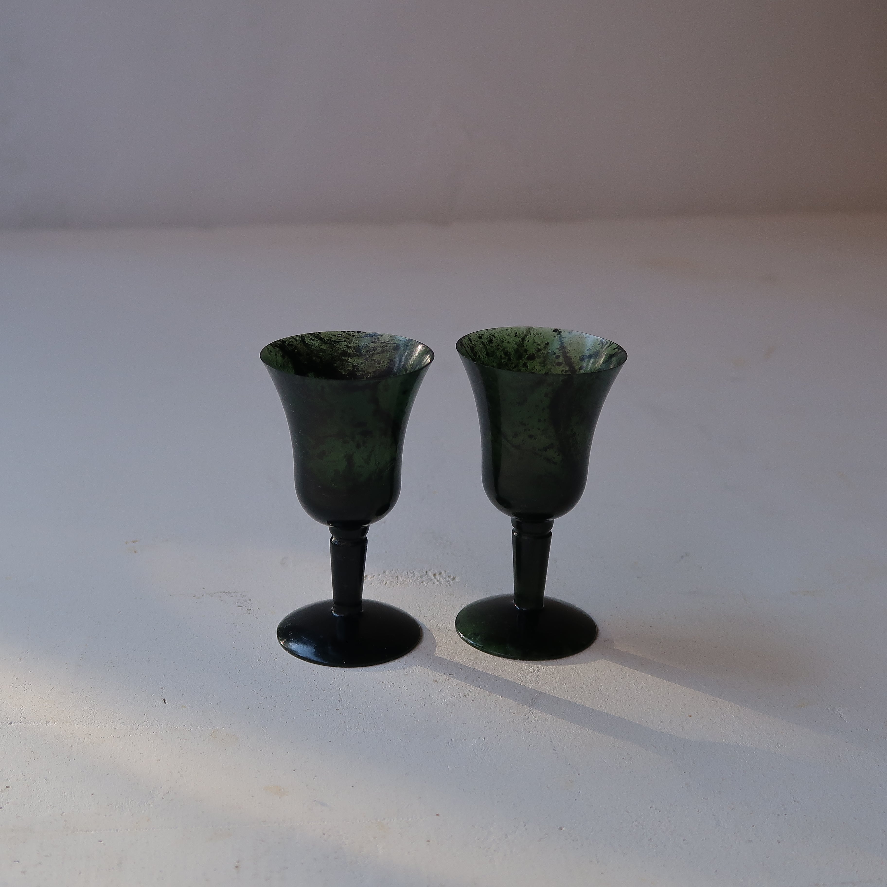 深緑の石の杯 | SUISUI