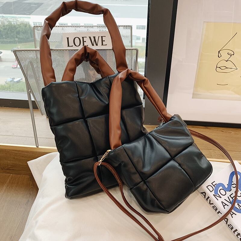 オータムウィンターレッド 秋物 冬物 トートバッグ 手作りハンドバック68419643931