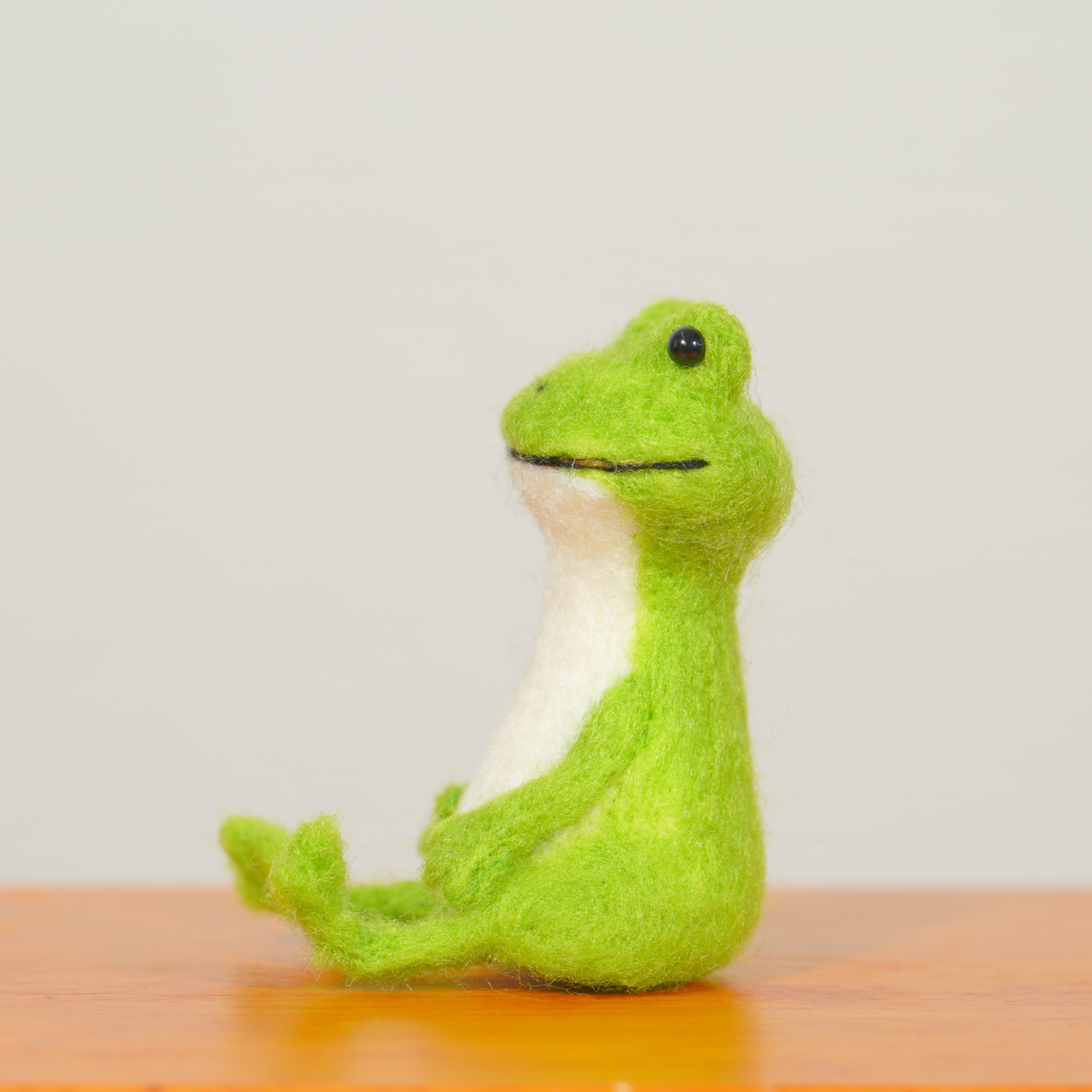 羊毛フェルト カエル 置物 | トイロ｜水引・羊毛フェルト