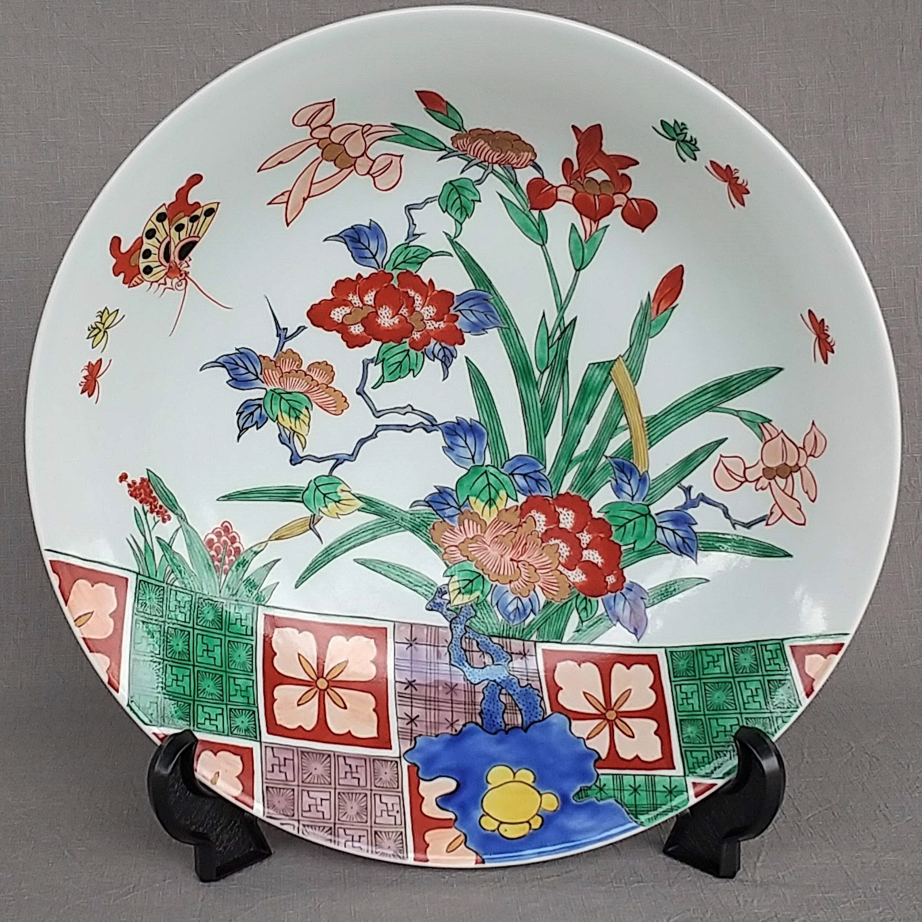 秀島窯作 色絵 花蝶石畳紋 尺鉢 | 有田焼作家の作品が買えるお店
