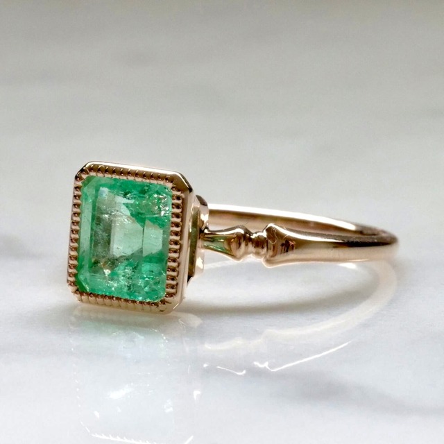 Emerald ring / K10
