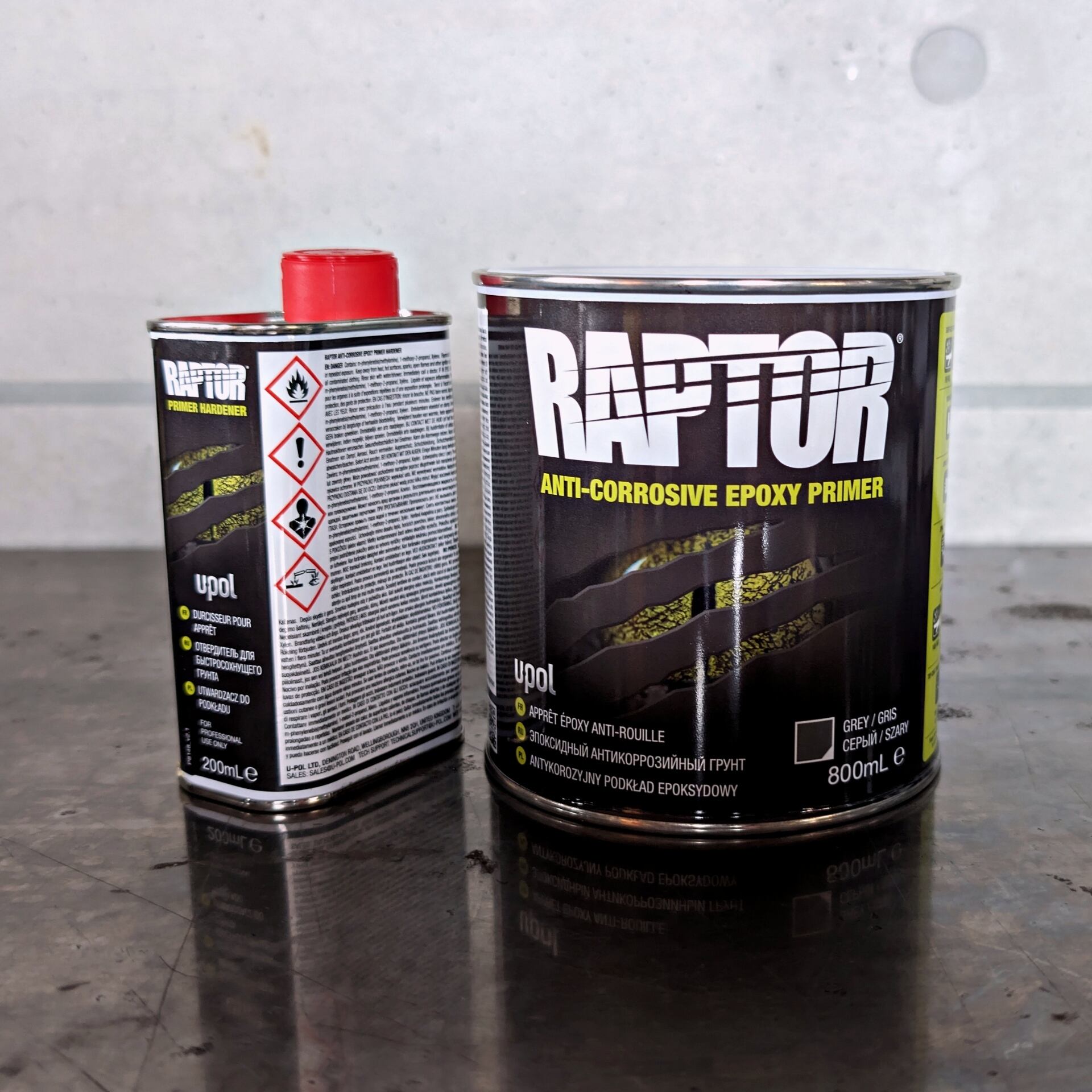 正規輸入品　RAPTOR LINER ティンタブル４Lセット　ラプターライナー Amazon.co.jp: U-POL RAPTOR LINER 4Lセット + 塗装ガン付