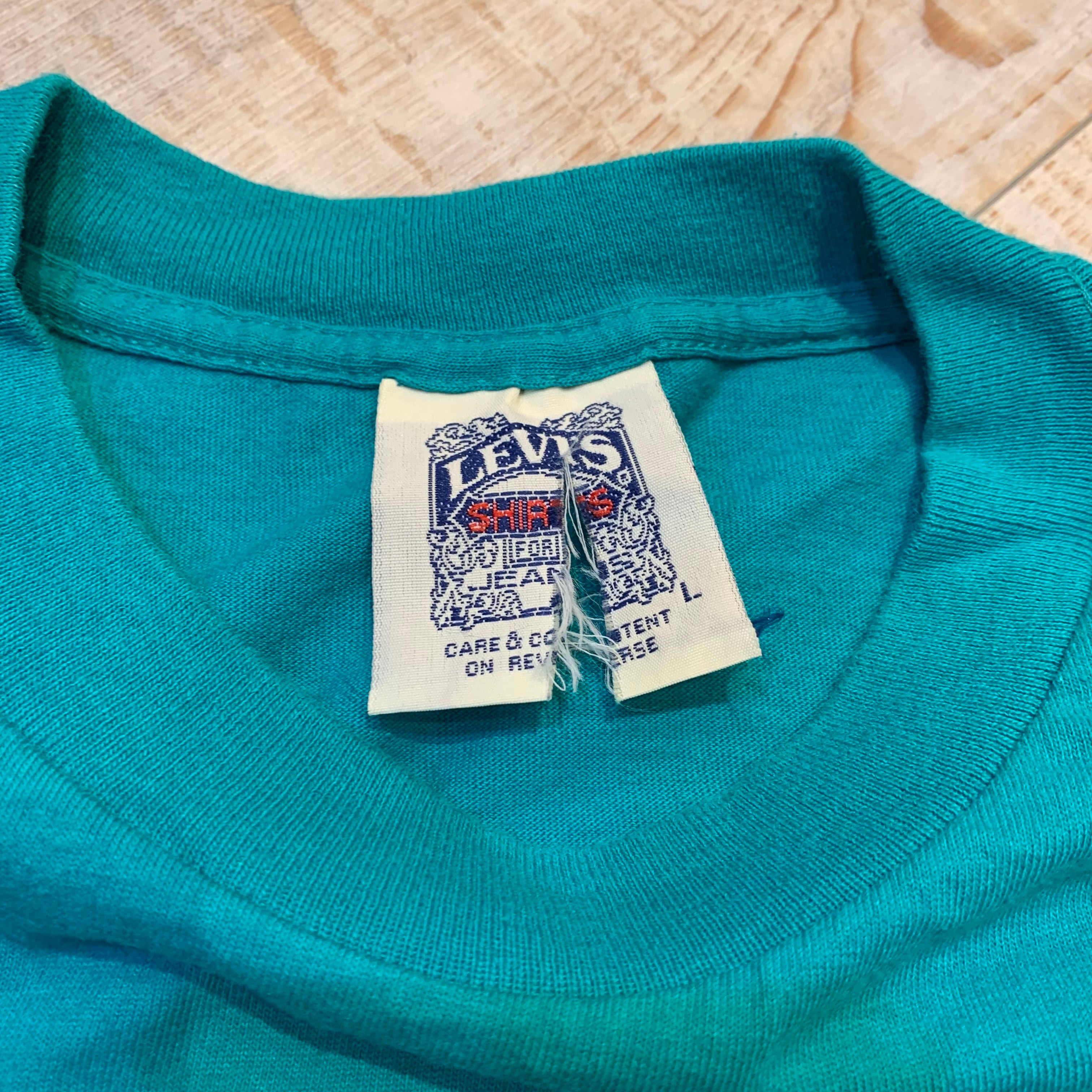 USA製 90年代 “L” Levi's リーバイス プリントTシャツ ターコイズ