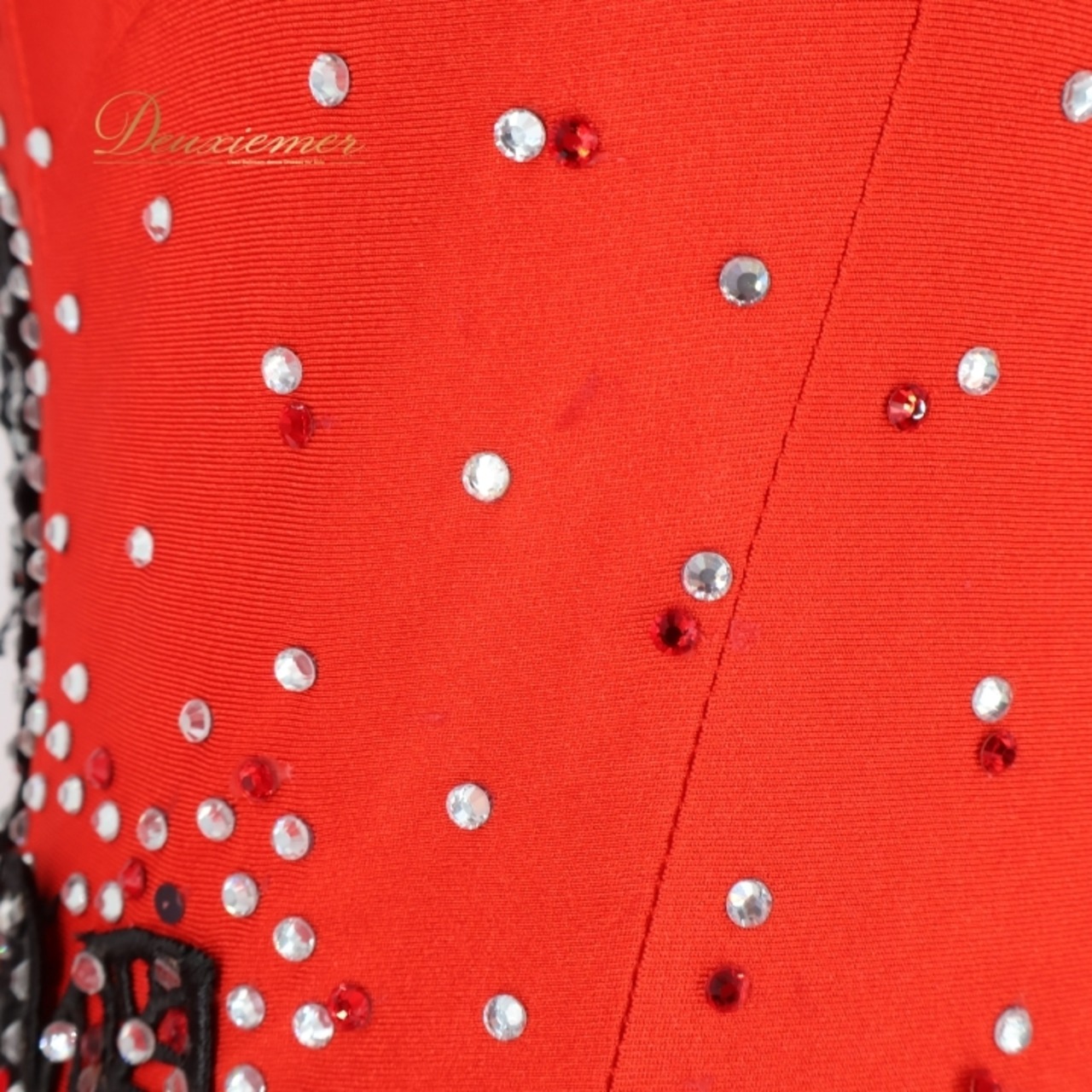 社交ダンス 衣装 スタンダードドレス ドレス ワンピース スタンダード フロート レース ダンス デモ パーティ 発表会 黒 上品 ブラック系 レッド系 豪華 ドレス スカート フロート 3枚重ね 露出少なめ 上品デザイン Mサイズ