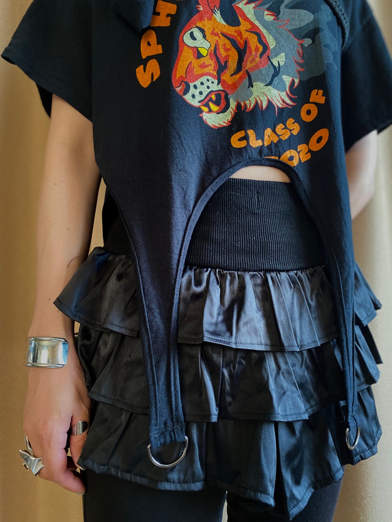 garter belt design tiger remake t shirt-4254-7