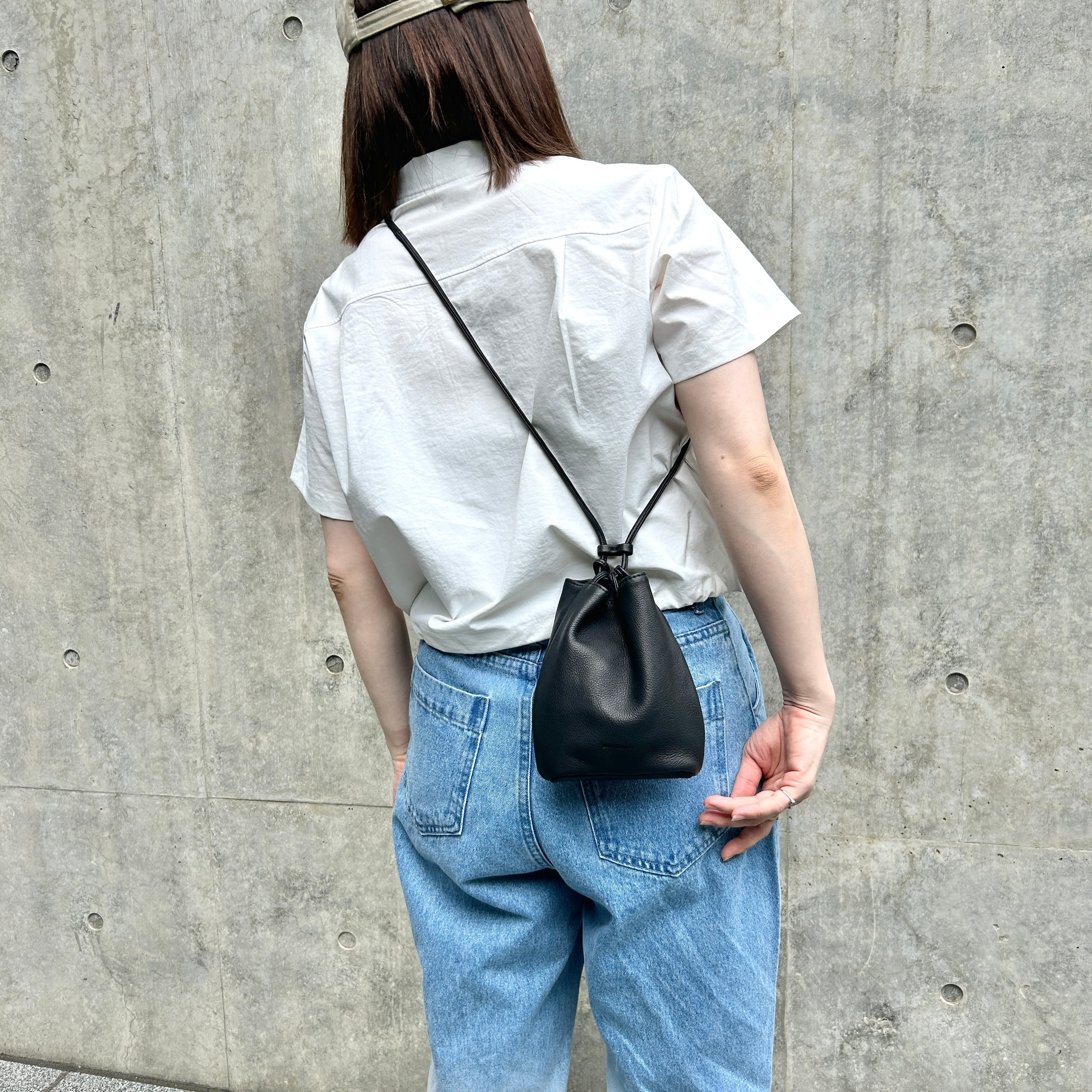 ドローストリングショルダーバッグS / サステナブルレザー（国産本牛革