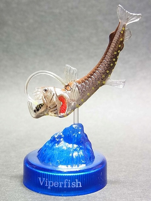 ダイドーMIU深海生物フィギュアコレクション　01.ホウライエソ
