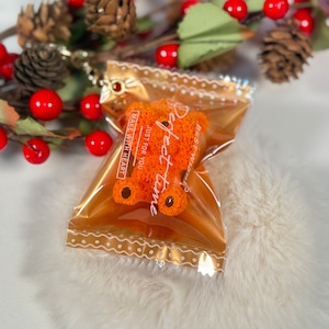 くまさんチョコキーホルダー お目目隠したVer