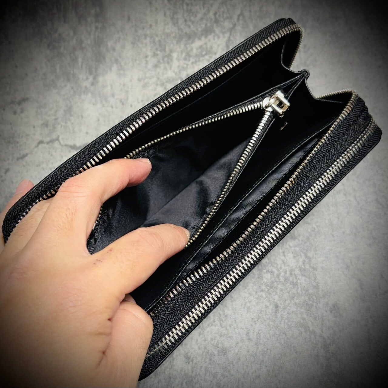 クロコダイル 長財布 大容量 ダブルファスナー 財布 一枚革 クロコダイル 長財布 大容量 ダブルファスナー 財布 一枚革