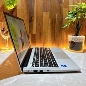 準美品/Dynabook P1/初期設定済/メモリ8GB/持ち運び◎/ i5第12世代/SSD512GB/軽量ノートパソコン
