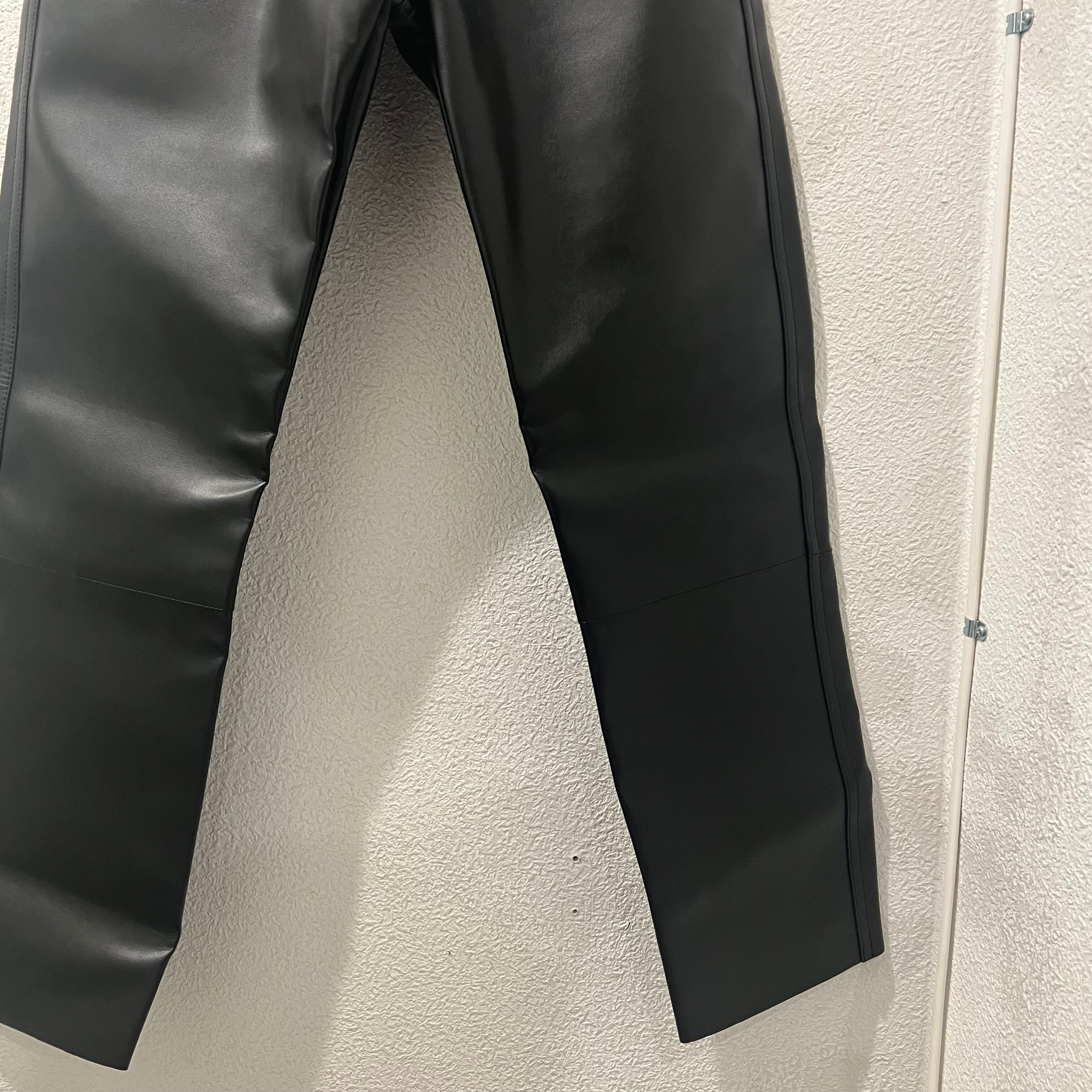 色移り有り KWAIDAN EDITIONS テーパード フェイク レザーパンツ | www