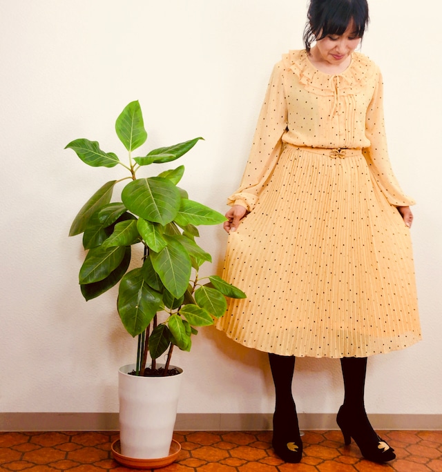 ホワイトカラーのドット柄ロマンティクレトロワンピース Astro Creation Luxury Made In Japan Vintage Fashion