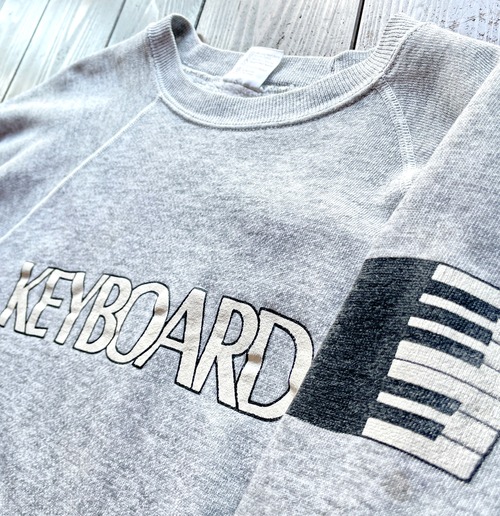 80s〝 KEYBORD 〟Twoside Print Sweat  〈Hanes Body ・Made in U.S.A〉 / Size  LARGE