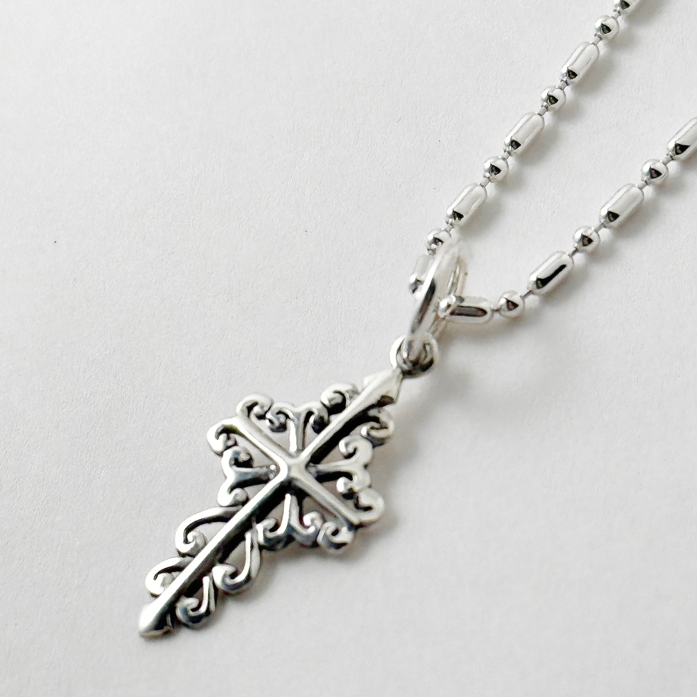 スカシ レース クロスネックレス