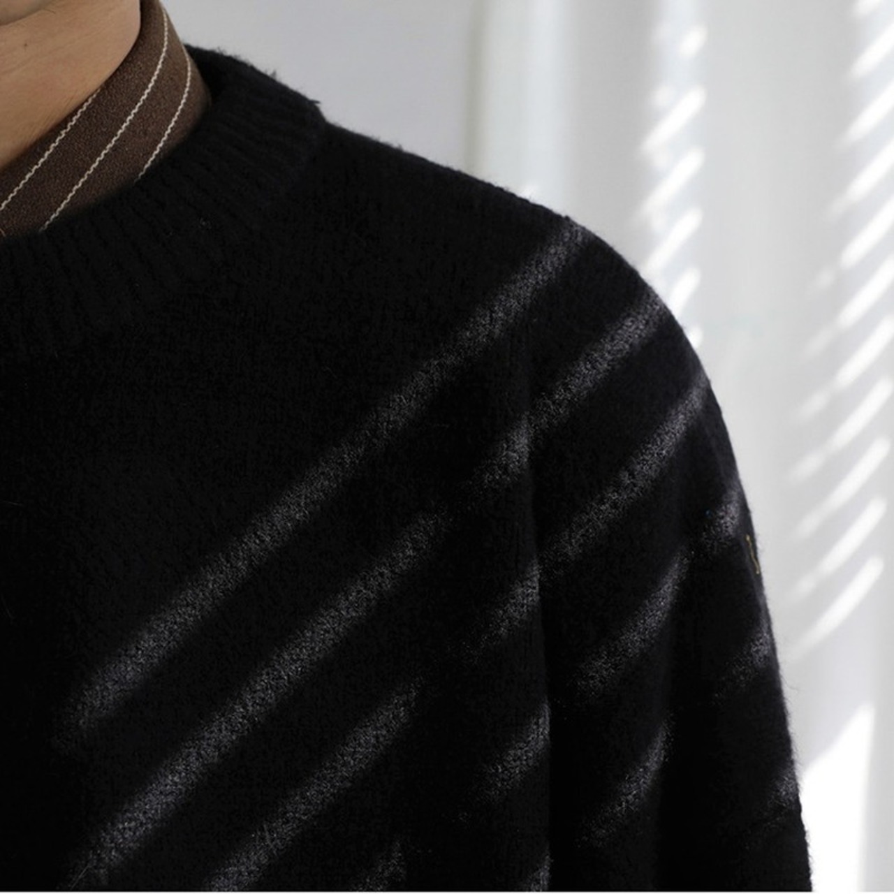 シンプルモードラウンドネックニット　993