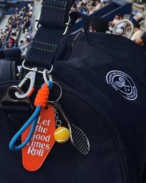 Key chain (serif logo)