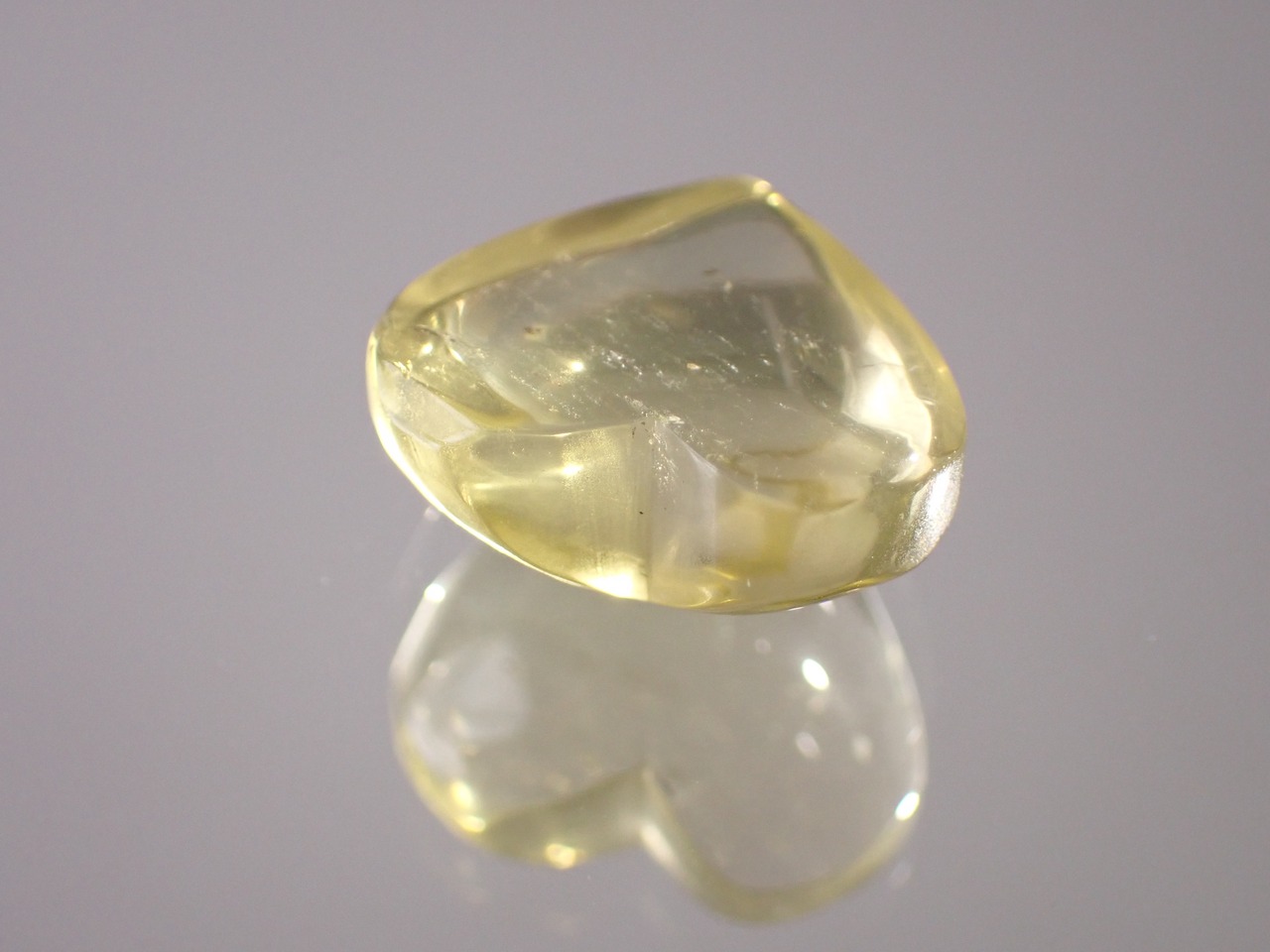 レモンクォーツ（ハートカット）　8.06ct　[C13‐528]