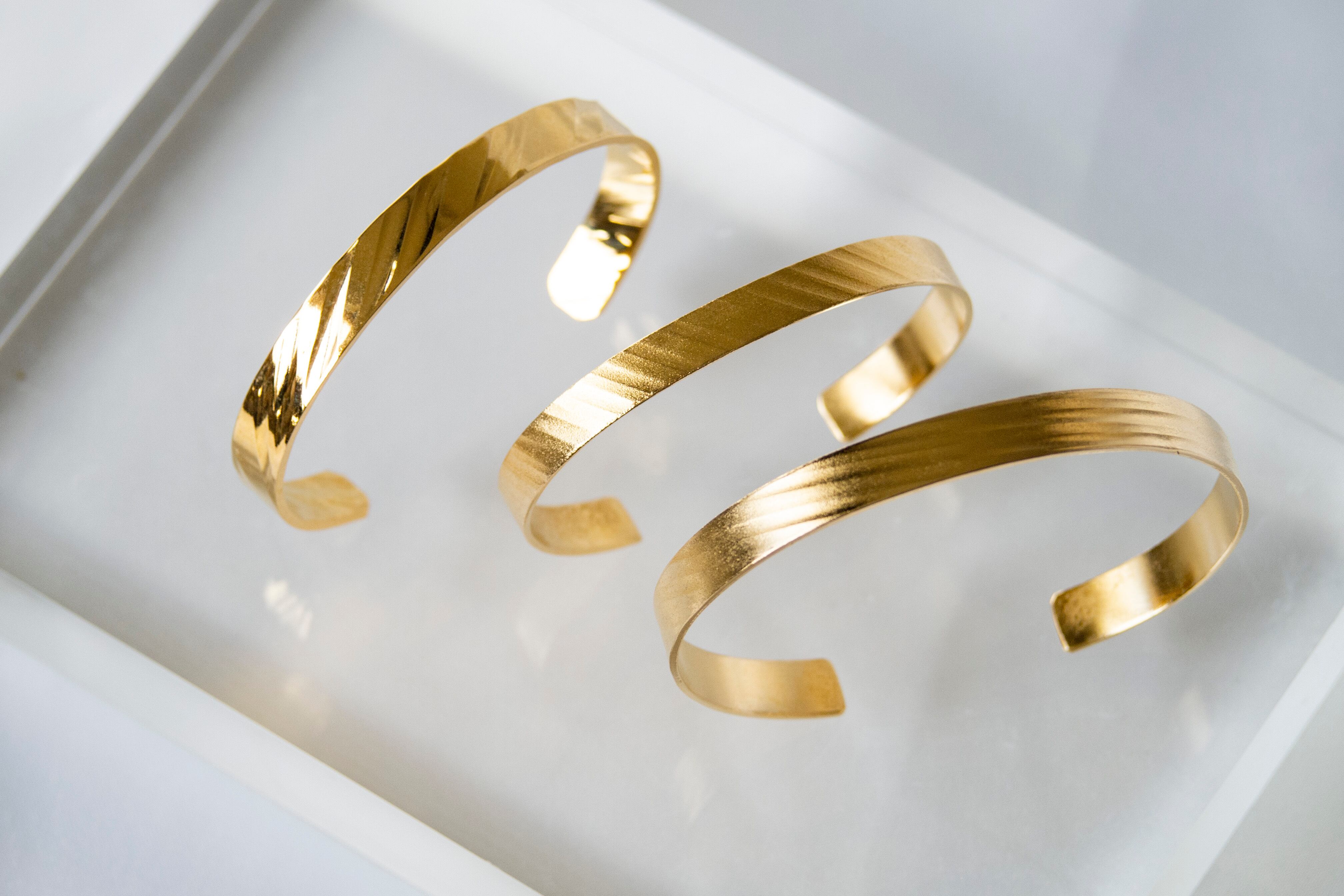 Cymbal bangle ⅰ Matte【K18G】 | The HOLE Cymbal bangle ⅰ Matte【K18G】 | The HOLE