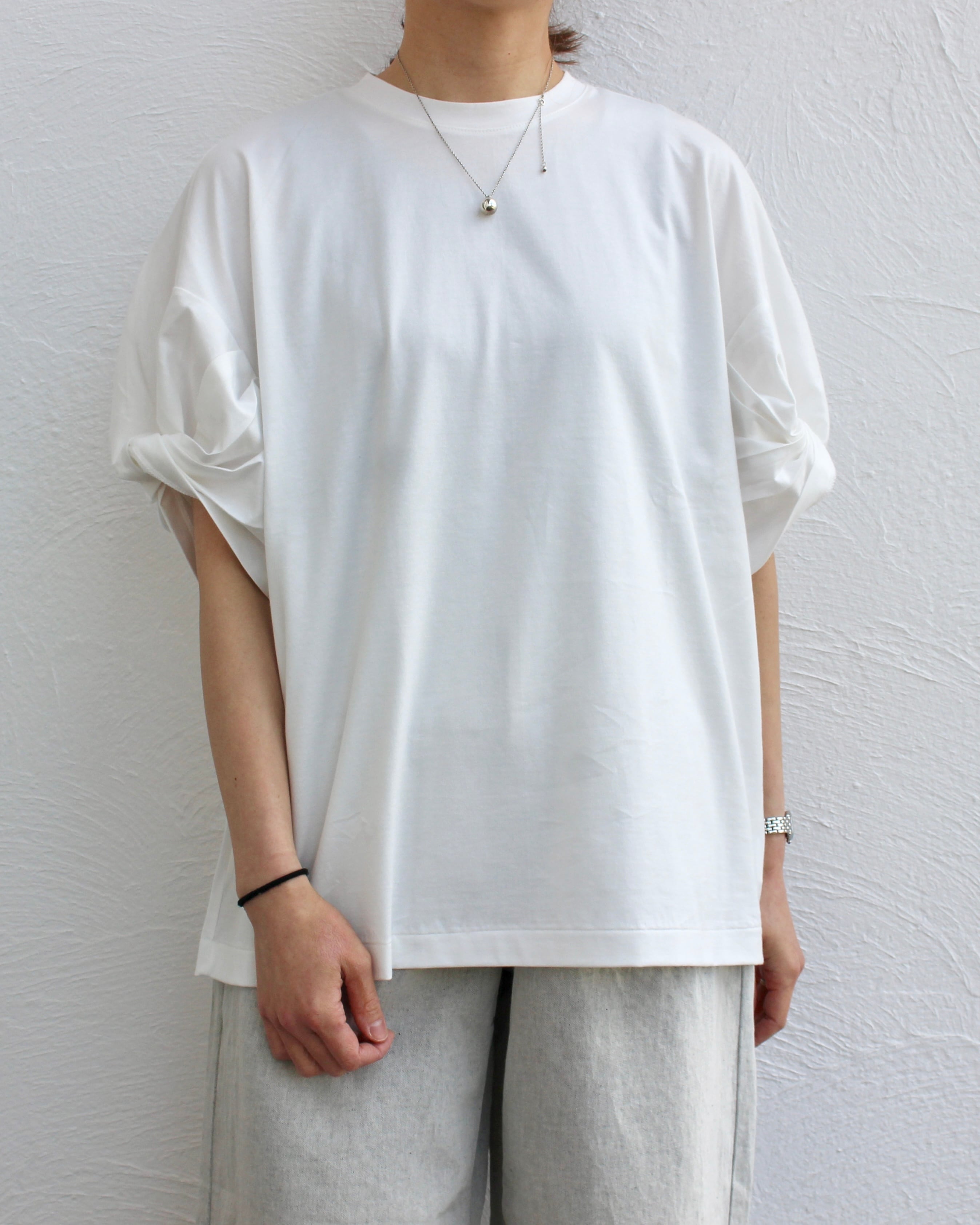 SAYAKA DAVIS/oversized twisted sleeve tee