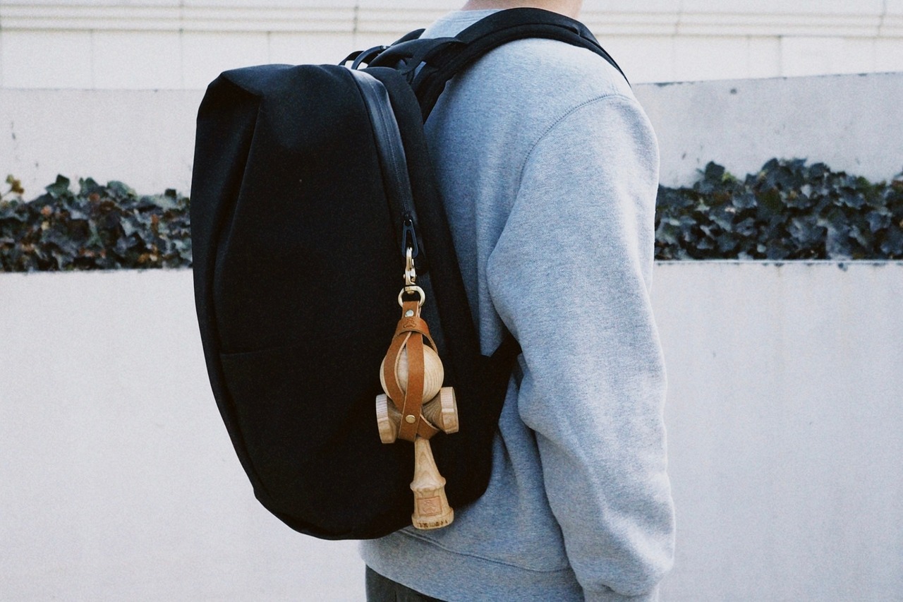 【公式ショップ限定】KENDAMA HOLDER / けん玉ホルダー チョコ / 栃木レザー 使用