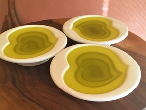 Olive oil dipping dish