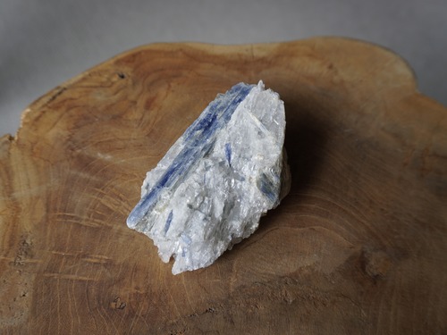 kyanite
