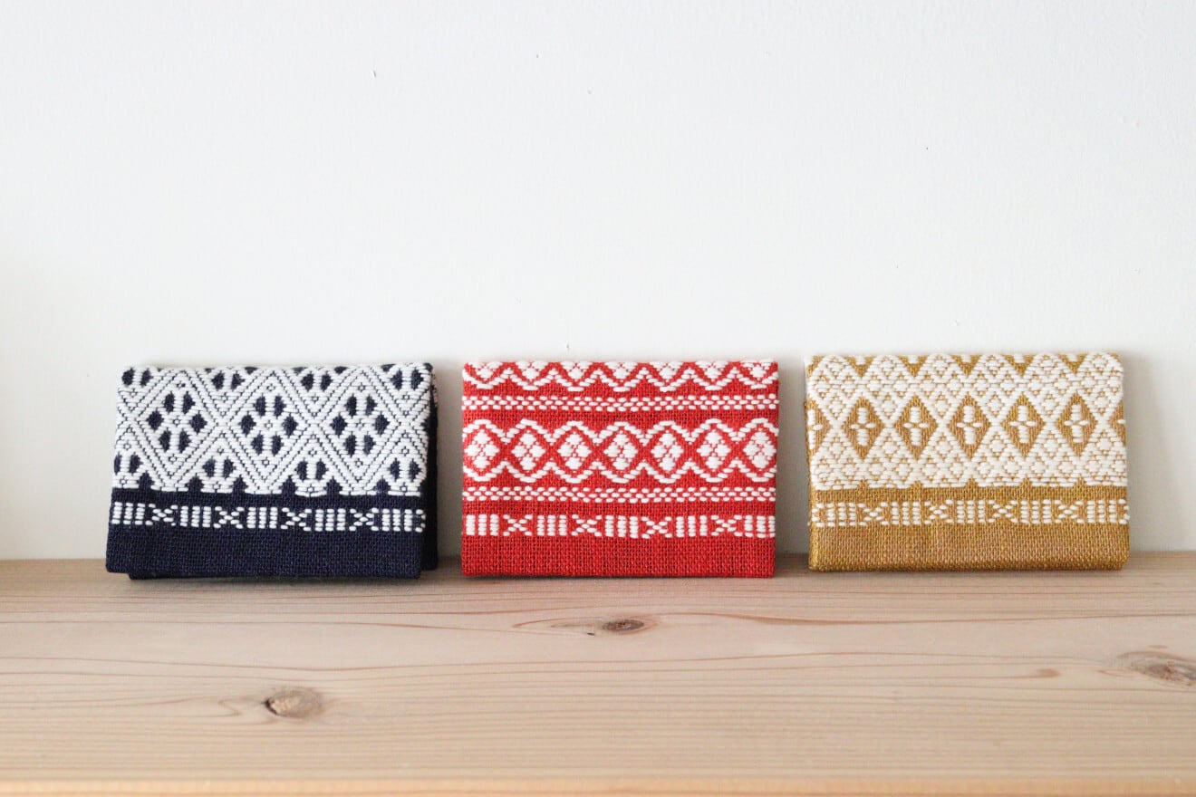 再販】ひらひらスモッキング刺繍のフリルのリバティポケットティッシュ