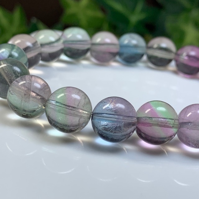 7.うる艶フローライト・ブレスレット