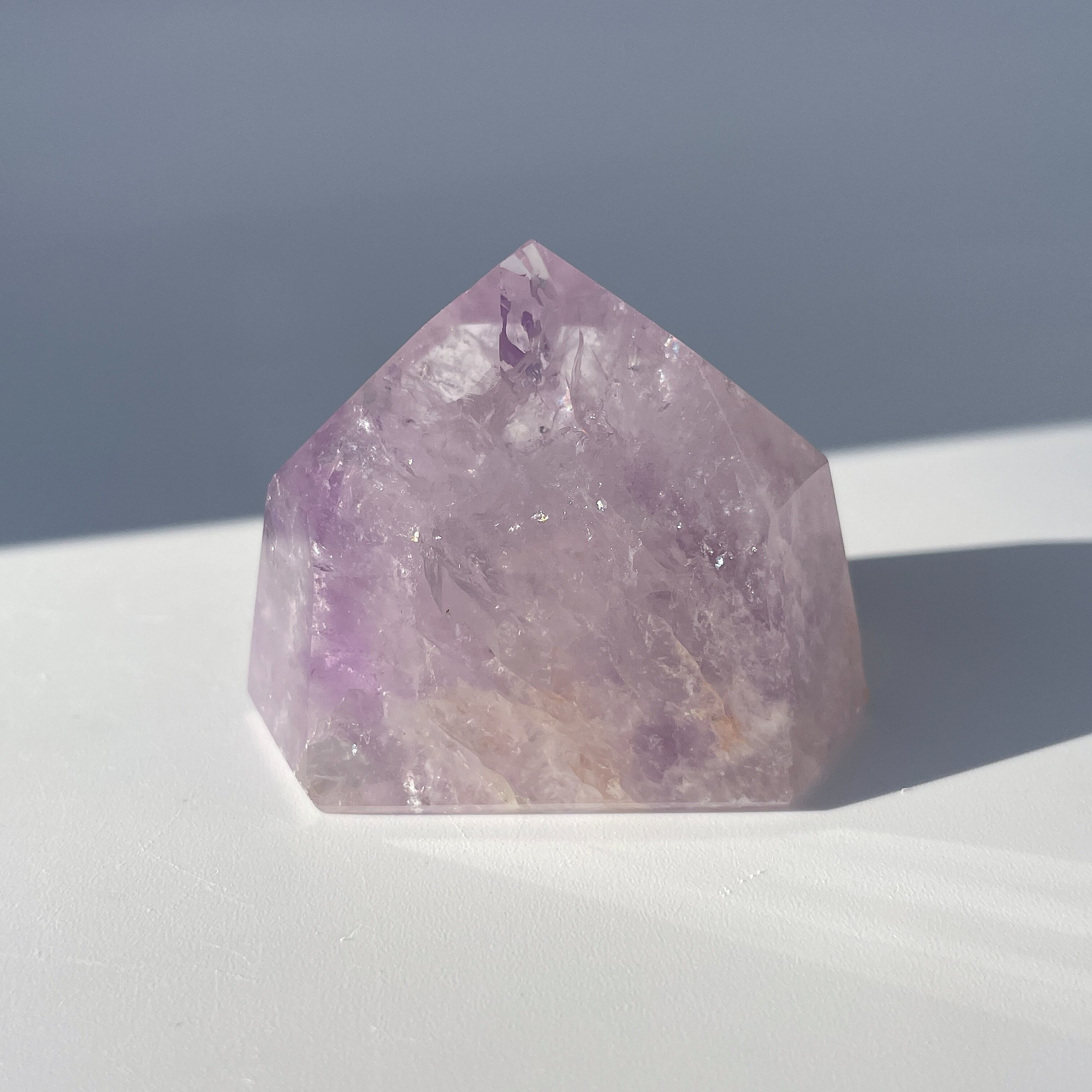 ラベンダーアメジスト タワー12◇ Lavender Amethyst ◇天然石・鉱物