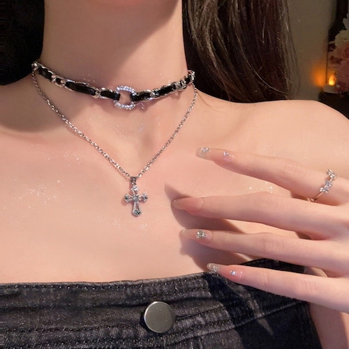 chain choker cross necklace / l0536