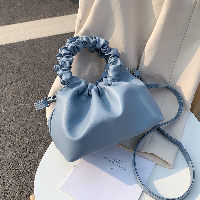 シンプルなワンショルダースモールバッグウエスタンスタイル女性バッグ2020人気の新しい流行のファッションメッセンジャーバッグレディースポータブルクラウドバッグ 手作りハンドバック93721692010