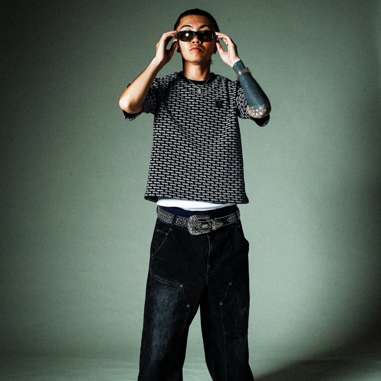 OG PATCH ALL-OVER ESSENTIAL TEE